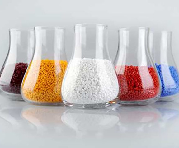 7 tiêu chí lựa chọn nhà cung ứng nguyên liệu ngành nhựa 